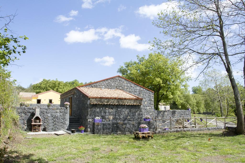 Viola Nel Parco Villa Sant'Alfio ภายนอก รูปภาพ